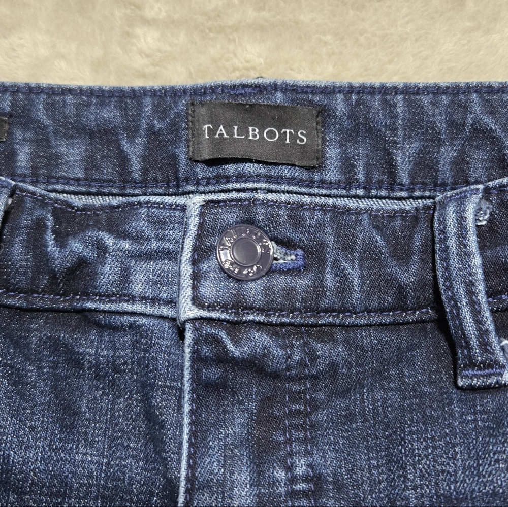Talbots Dark Blue Straight Leg Jeans Womens Sz 4P(28) Florence Wash Blue Denim - Picture 3 of 9